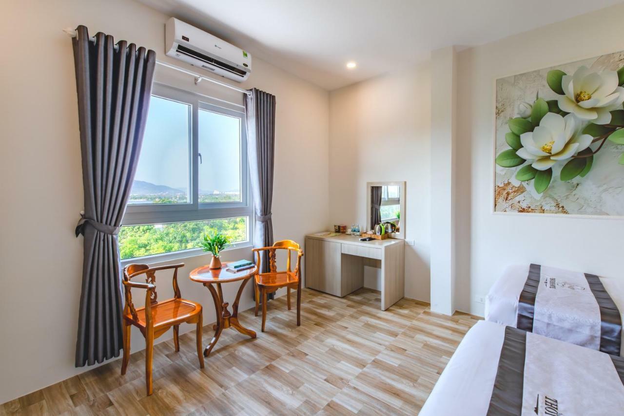 Thoi Binh Hotel Cam Lam Exterior foto